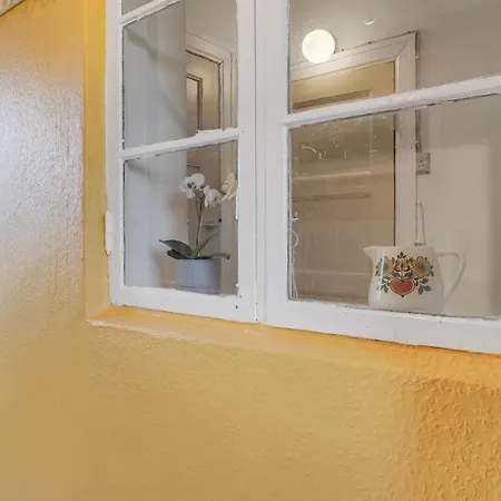 Stunning In With Kitchen Prázdninový dům *